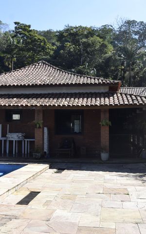 Casa para alugar com 800m², 6 quartos e 12 vagasPiscina