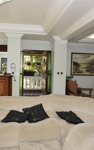Casa para alugar com 800m², 6 quartos e 12 vagasSala