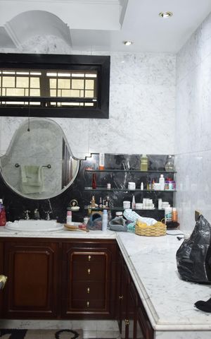 Casa para alugar com 800m², 6 quartos e 12 vagasBanheiro da Suíte