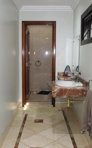 Casa para alugar com 800m², 6 quartos e 12 vagasLavabo