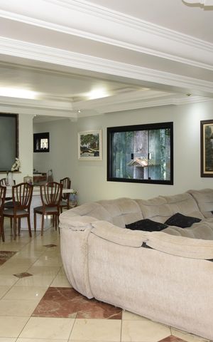 Casa para alugar com 800m², 6 quartos e 12 vagasSala