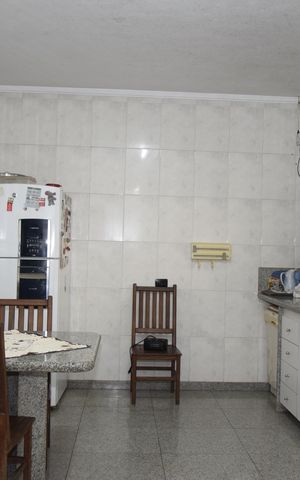 Casa para alugar com 800m², 6 quartos e 12 vagasCozinha