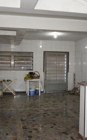 Casa para alugar com 800m², 6 quartos e 12 vagasLavanderia