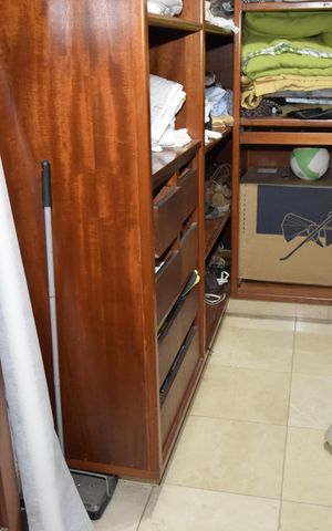 Casa para alugar com 800m², 6 quartos e 12 vagasCloset da suíte