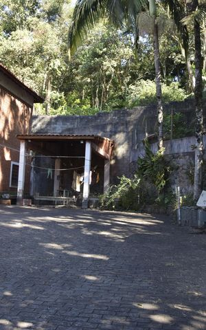 Casa para alugar com 800m², 6 quartos e 12 vagasQuintal
