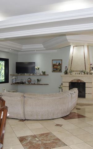 Casa para alugar com 800m², 6 quartos e 12 vagasSala