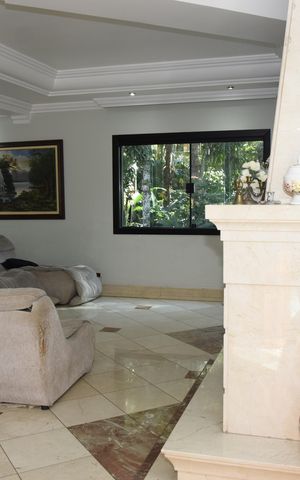 Casa para alugar com 800m², 6 quartos e 12 vagasSala