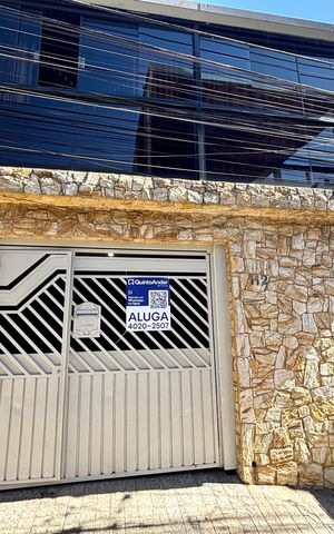 Casa à venda com 90m², 2 quartos e 1 vaga Casa à venda com 90m², 2 quartos e 1 vagaFachada