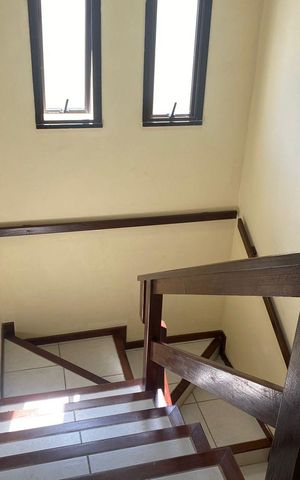 Casa de condomínio para alugar com 500m², 5 quartos e 2 vagas
