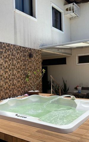 Casa de condomínio para alugar com 500m², 5 quartos e 2 vagas