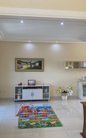 Casa de condomínio para alugar com 500m², 5 quartos e 2 vagas