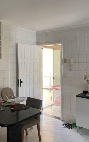 Casa de condomínio para alugar com 500m², 5 quartos e 2 vagas