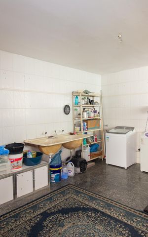 Casa à venda com 370m², 4 quartos e 4 vagas Casa à venda com 370m², 4 quartos e 4 vagasÁrea de Serviço