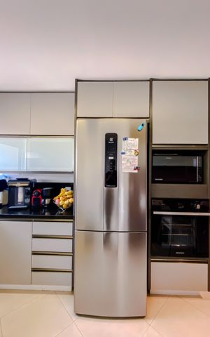 Apartamento à venda com 129m², 4 quartos e 2 vagas Apartamento à venda com 129m², 4 quartos e 2 vagasCozinha