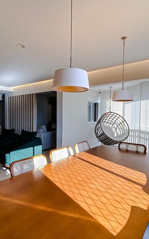 Apartamento à venda com 129m², 4 quartos e 2 vagas Apartamento à venda com 129m², 4 quartos e 2 vagasVaranda