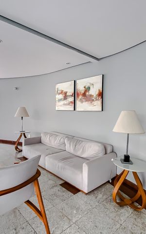 Apartamento à venda com 129m², 4 quartos e 2 vagas Apartamento à venda com 129m², 4 quartos e 2 vagasHall social