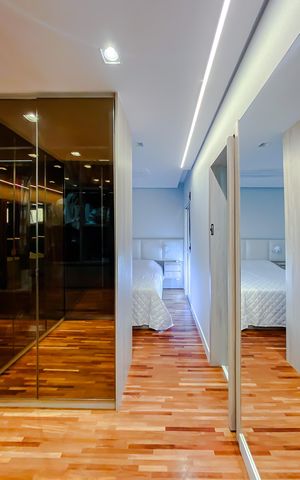 Apartamento à venda com 129m², 4 quartos e 2 vagas Apartamento à venda com 129m², 4 quartos e 2 vagasCloset da suíte
