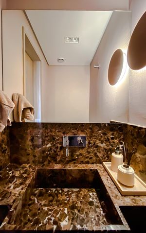 Apartamento à venda com 129m², 4 quartos e 2 vagas Apartamento à venda com 129m², 4 quartos e 2 vagasLavabo