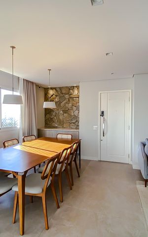 Apartamento à venda com 129m², 4 quartos e 2 vagas Apartamento à venda com 129m², 4 quartos e 2 vagasSala