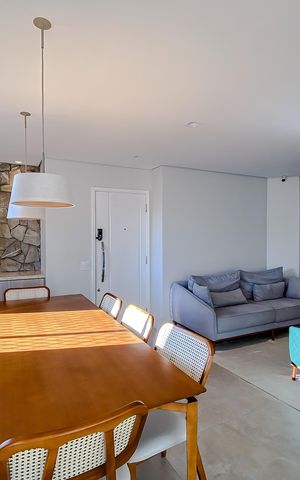 Apartamento à venda com 129m², 4 quartos e 2 vagas Apartamento à venda com 129m², 4 quartos e 2 vagasSala