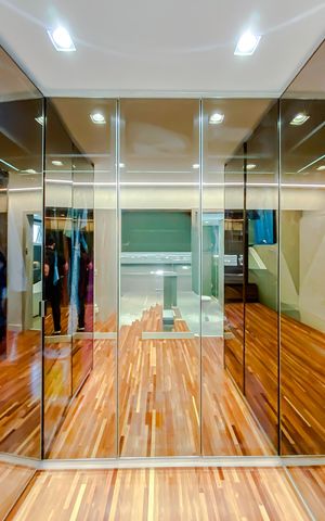 Apartamento à venda com 129m², 4 quartos e 2 vagas Apartamento à venda com 129m², 4 quartos e 2 vagasCloset da suíte