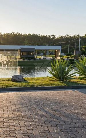 Casa de condomínio para alugar com 242m², 3 quartos e 3 vagas