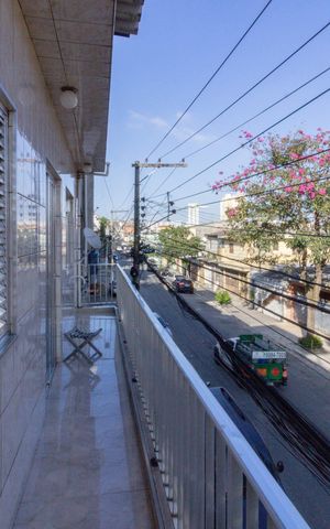 Casa à venda com 318m², 5 quartos e 6 vagasVaranda Sala
