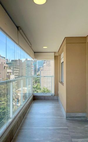 Apartamento à venda com 48m², 1 quarto e 1 vaga Apartamento à venda com 48m², 1 quarto e 1 vagaVaranda