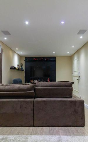 Casa à venda com 320m², 3 quartos e 5 vagas Casa à venda com 320m², 3 quartos e 5 vagasSala