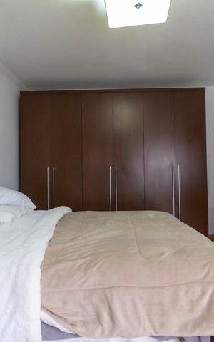 Casa à venda com 320m², 3 quartos e 5 vagas Casa à venda com 320m², 3 quartos e 5 vagasQuarto 3