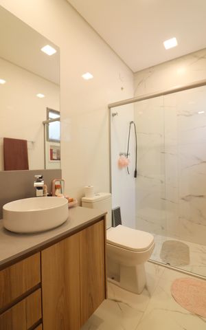 Casa à venda com 232m², 3 quartos e 3 vagasQuarto 3 - Suíte Banheiro 