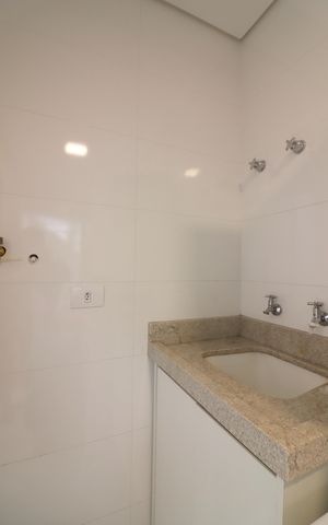 Casa à venda com 232m², 3 quartos e 3 vagasÁrea de Serviço