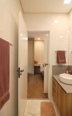 Casa à venda com 232m², 3 quartos e 3 vagasQuarto 3 - Suíte Banheiro 