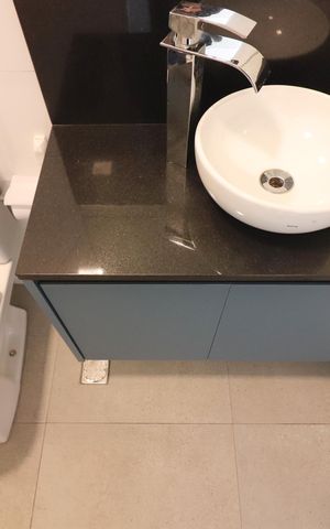 Casa à venda com 232m², 3 quartos e 3 vagasBanheiro de serviço