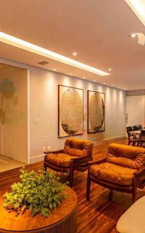 Apartamento à venda com 274m², 3 quartos e 4 vagas