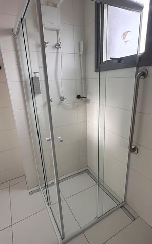 Studio para alugar com 32m², 1 quarto e 1 vaga Studio para alugar com 32m², 1 quarto e 1 vagaBanheiro