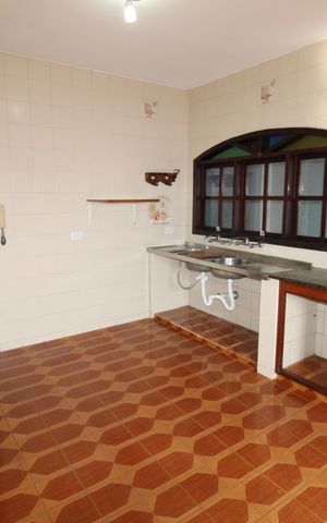Casa para alugar com 217m², 4 quartos e 2 vagasCozinha