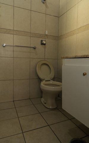 Casa para alugar com 150m², 2 quartos e 3 vagasBanheiro