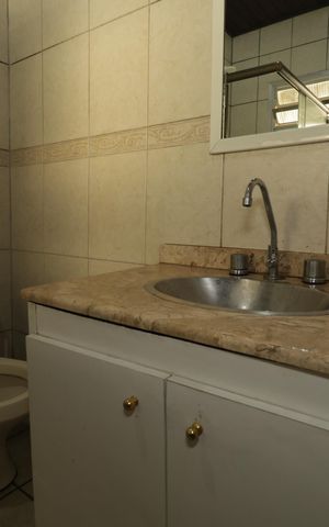 Casa para alugar com 150m², 2 quartos e 3 vagasBanheiro