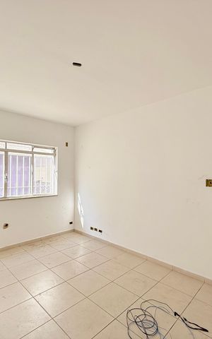 Casa para alugar com 173m², 4 quartos e 3 vagas Casa para alugar com 173m², 4 quartos e 3 vagasSala