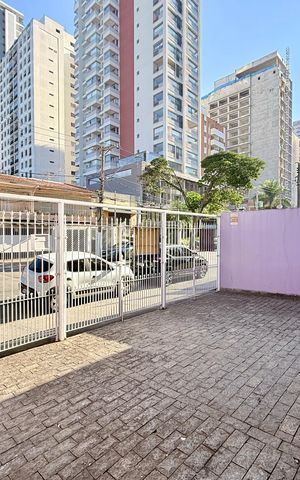 Casa para alugar com 173m², 4 quartos e 3 vagas Casa para alugar com 173m², 4 quartos e 3 vagasGaragem