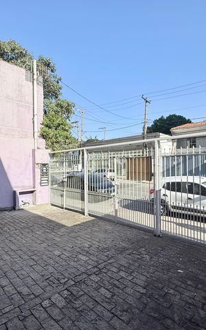 Casa para alugar com 173m², 4 quartos e 3 vagas Casa para alugar com 173m², 4 quartos e 3 vagasGaragem