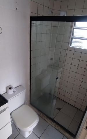 Apartamento à venda com 45m², 2 quartos e 1 vaga Apartamento à venda com 45m², 2 quartos e 1 vagaBanheiro