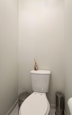 Apartamento à venda com 104m², 2 quartos e 2 vagas Apartamento à venda com 104m², 2 quartos e 2 vagasLavabo