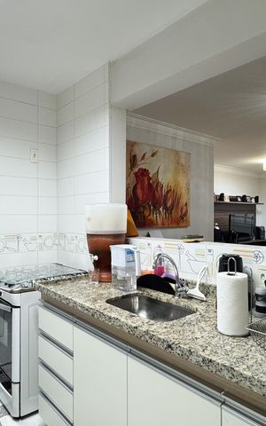 Apartamento à venda com 104m², 2 quartos e 2 vagas Apartamento à venda com 104m², 2 quartos e 2 vagasCozinha
