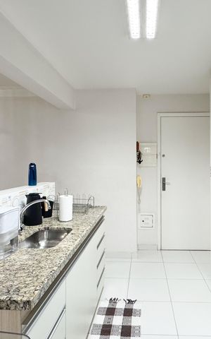Apartamento à venda com 104m², 2 quartos e 2 vagas Apartamento à venda com 104m², 2 quartos e 2 vagasCozinha