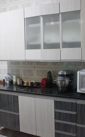 Casa à venda com 250m², 10 quartos e 5 vagasCozinha 