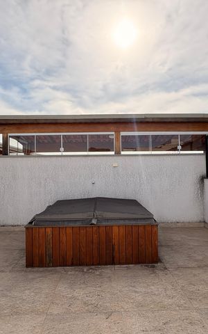 Apartamento à venda com 136m², 3 quartos e 2 vagasCobertura