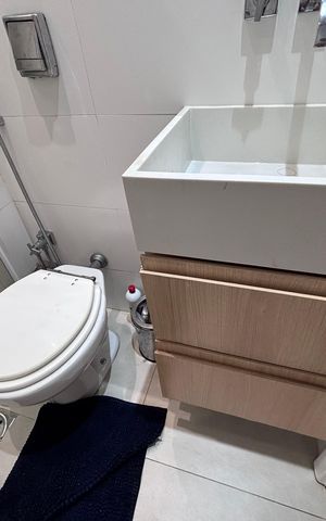 Apartamento à venda com 76m², 3 quartos e 1 vaga Apartamento à venda com 76m², 3 quartos e 1 vagaBanheiro