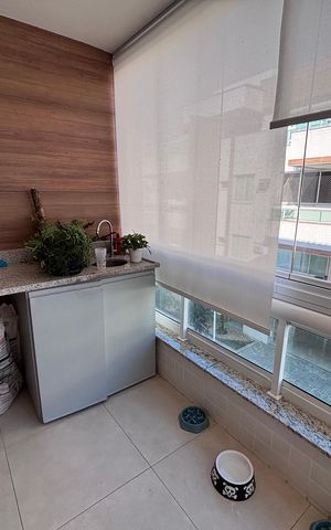 Apartamento à venda com 76m², 3 quartos e 1 vaga Apartamento à venda com 76m², 3 quartos e 1 vagaVaranda